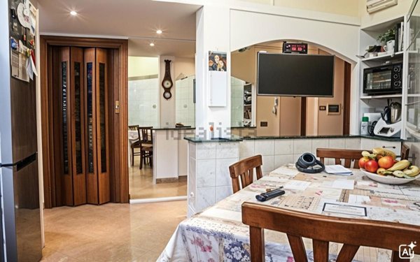 appartamento in vendita a Milano in zona Isola