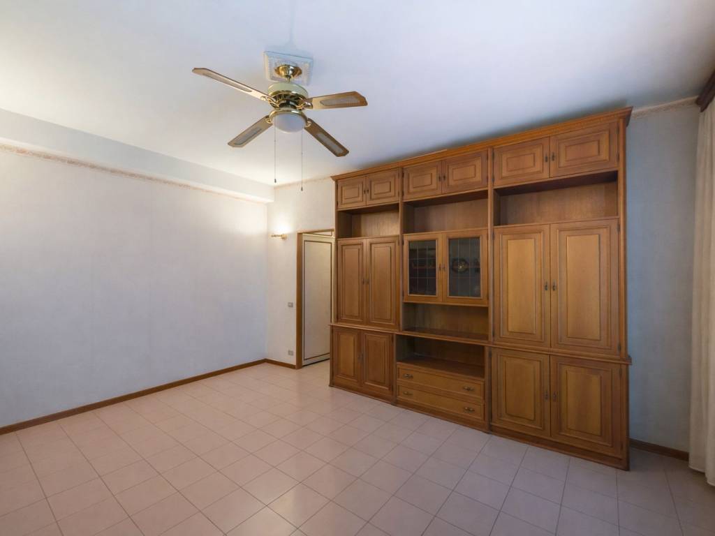 appartamento in vendita a Milano in zona Forlanini