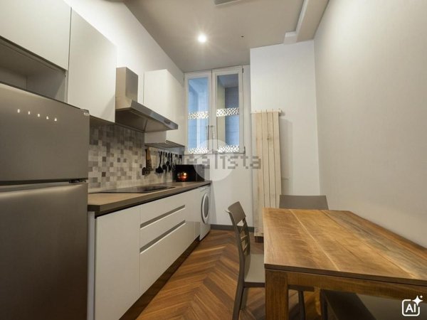 appartamento in vendita a Milano in zona Lorenteggio