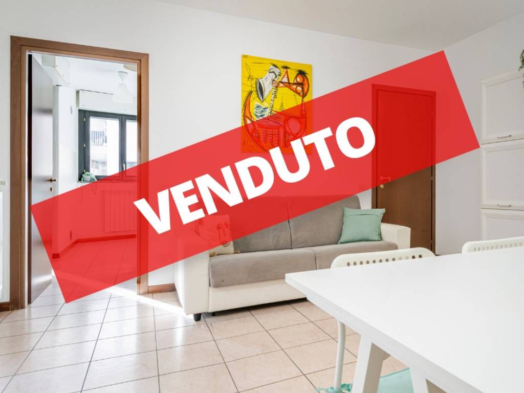 appartamento in vendita a Milano in zona Lambrate