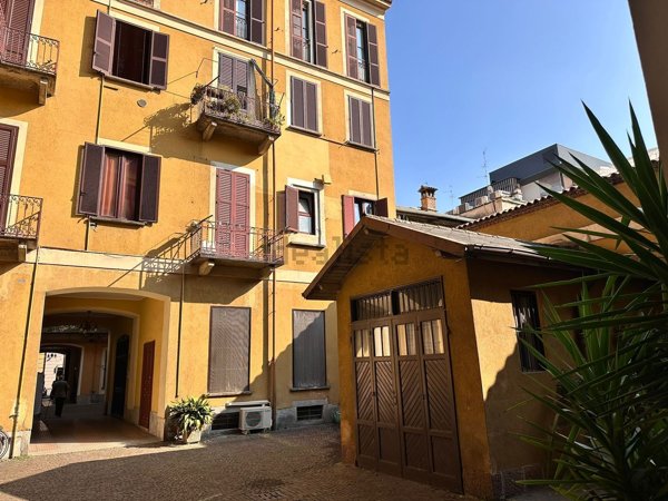 appartamento in vendita a Milano in zona Porta Venezia