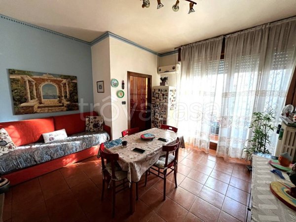 appartamento in vendita a Milano in zona Prato Centenaro