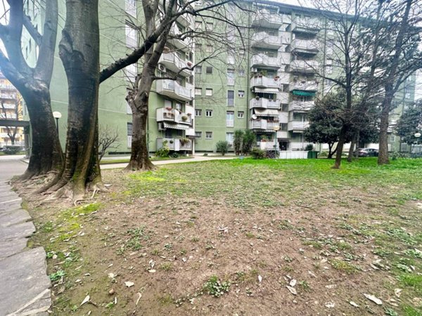 appartamento in vendita a Milano in zona Forlanini