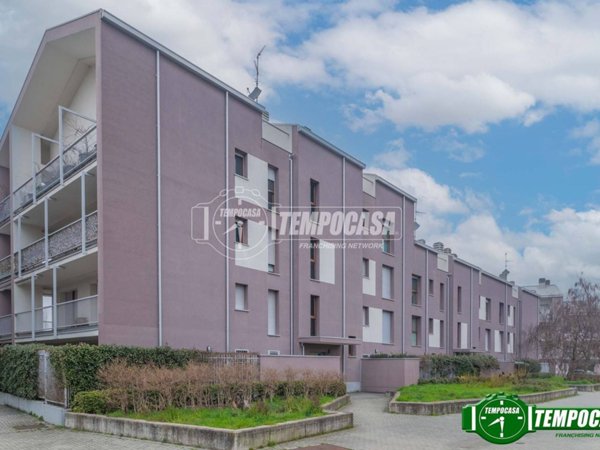 appartamento in vendita a Milano in zona Quarto Oggiaro