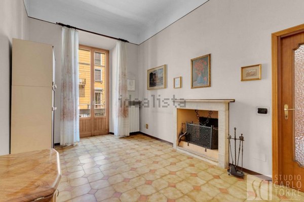 appartamento in vendita a Milano in zona Porta Genova