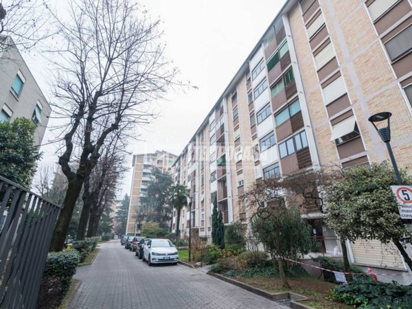 appartamento in vendita a Milano in zona Calvairate