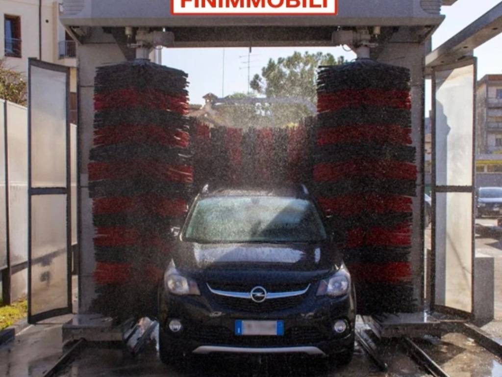 negozio in vendita a Milano in zona Affori