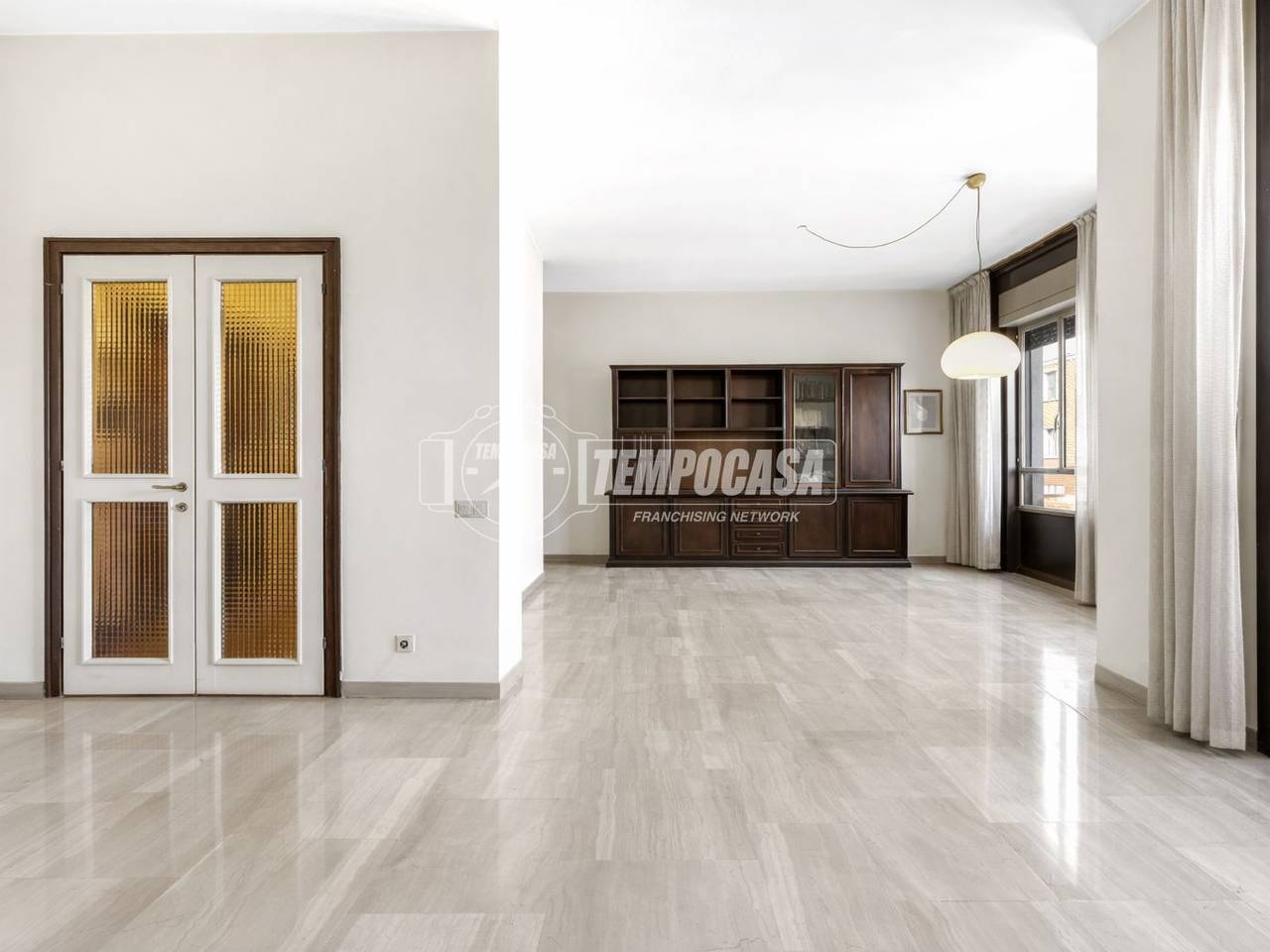 appartamento in vendita a Milano in zona Porta Nuova