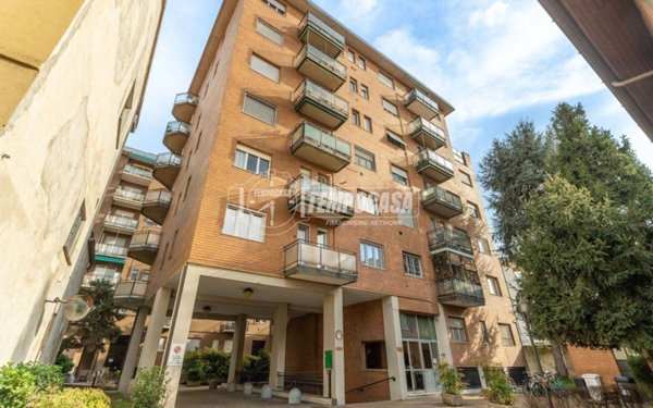 appartamento in vendita a Milano in zona Chiesa Rossa