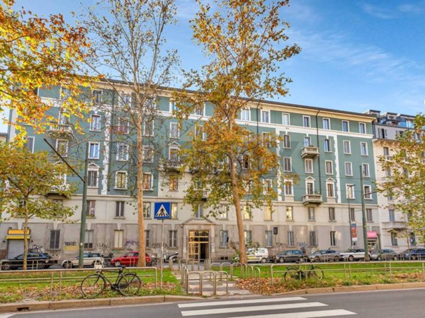 appartamento in vendita a Milano in zona Bullona
