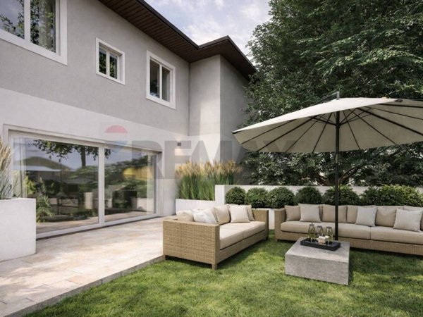 casa indipendente in vendita a Milano in zona XXII Marzo