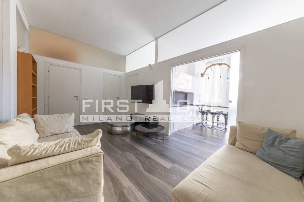 appartamento in vendita a Milano in zona Guastalla
