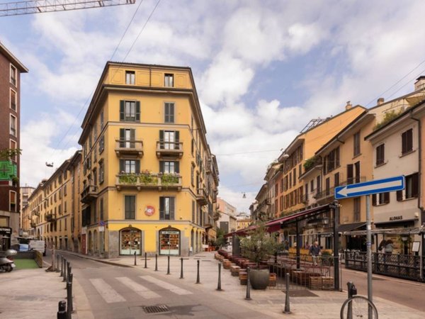appartamento in vendita a Milano in zona Porta Nuova