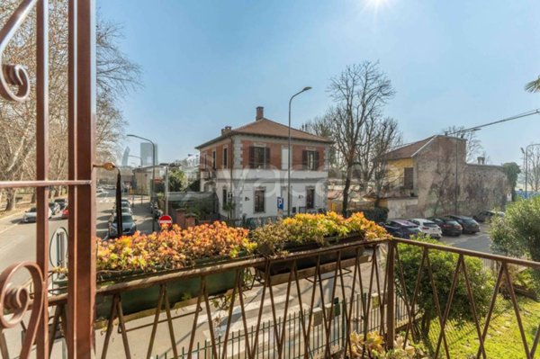 appartamento in vendita a Milano in zona QT8