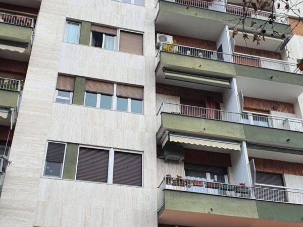 appartamento in vendita a Milano in zona Solari