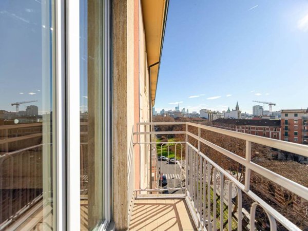 appartamento in vendita a Milano in zona Isola