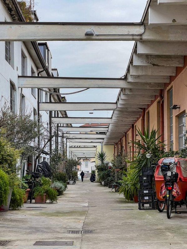 appartamento in vendita a Milano in zona Ortica