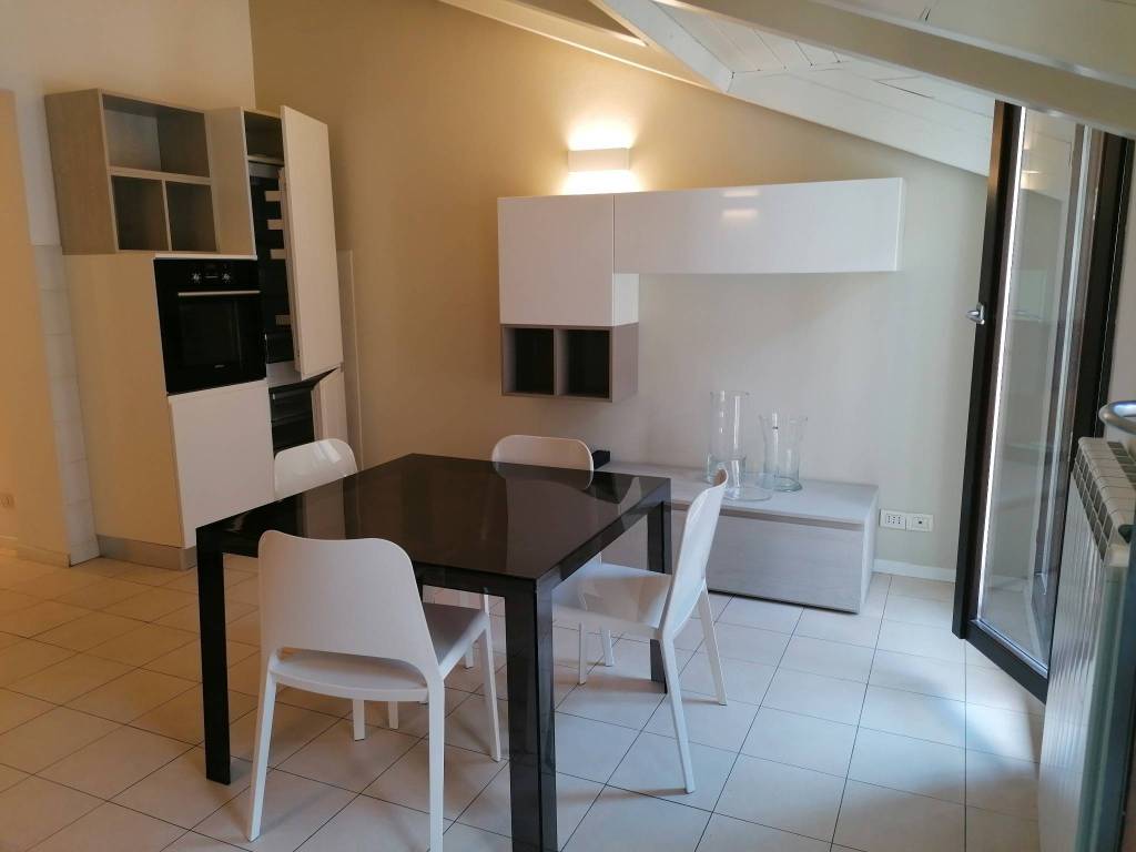 appartamento in vendita a Milano in zona Centro Direzionale