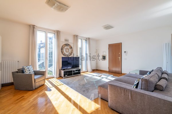 appartamento in vendita a Milano in zona Barona