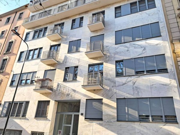 appartamento in vendita a Milano in zona Isola