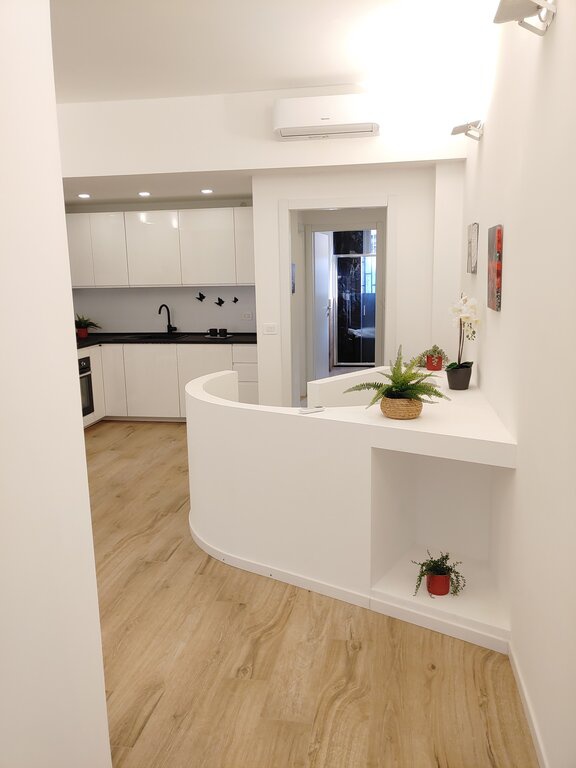 appartamento in vendita a Milano in zona Famagosta