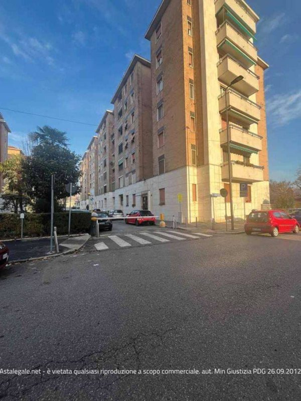 appartamento in vendita a Milano in zona Gratosoglio