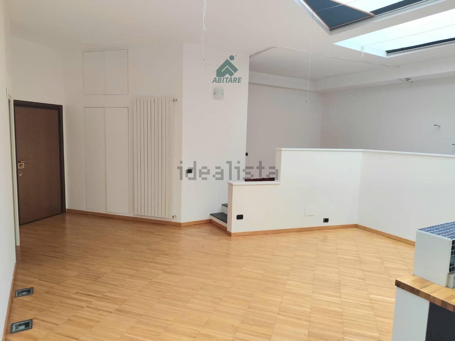 appartamento in vendita a Milano in zona Sempione