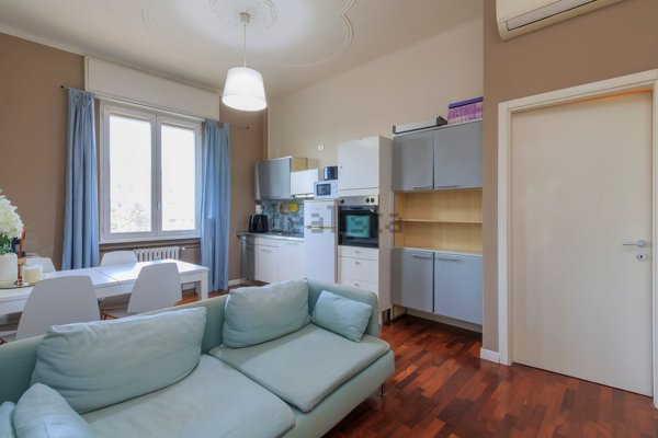 appartamento in vendita a Milano in zona Vigentino