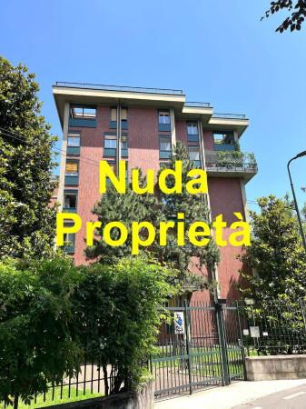 appartamento in vendita a Milano in zona Porta Genova