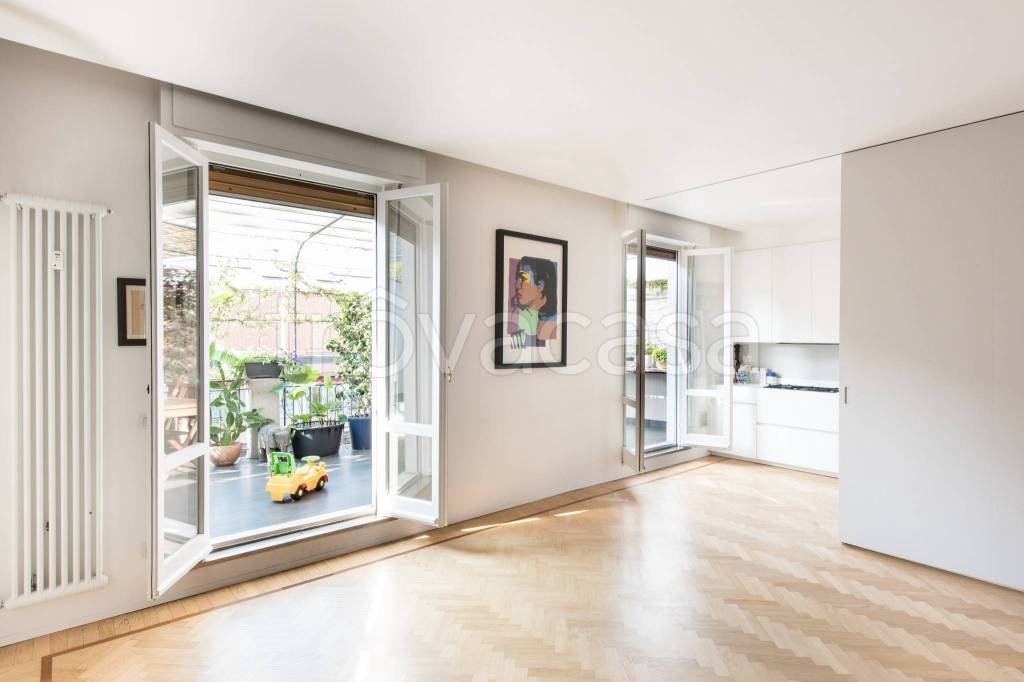 appartamento in vendita a Milano in zona Sempione