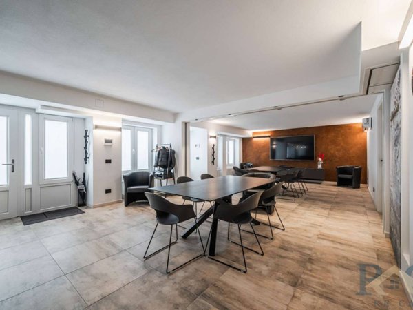 appartamento in vendita a Milano in zona Vigentino