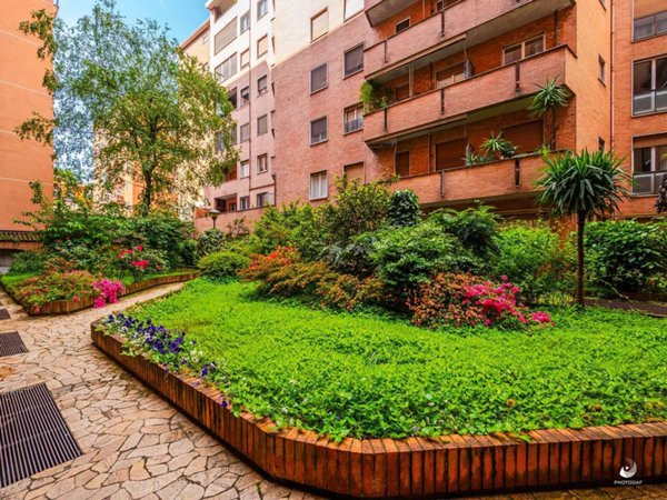 appartamento in vendita a Milano in zona Vigentino