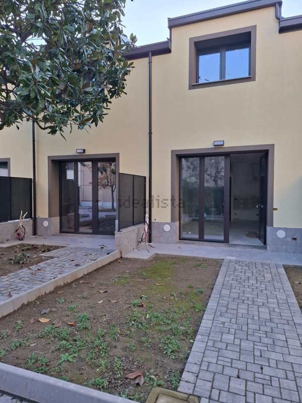 appartamento in vendita a Milano in zona Crescenzago