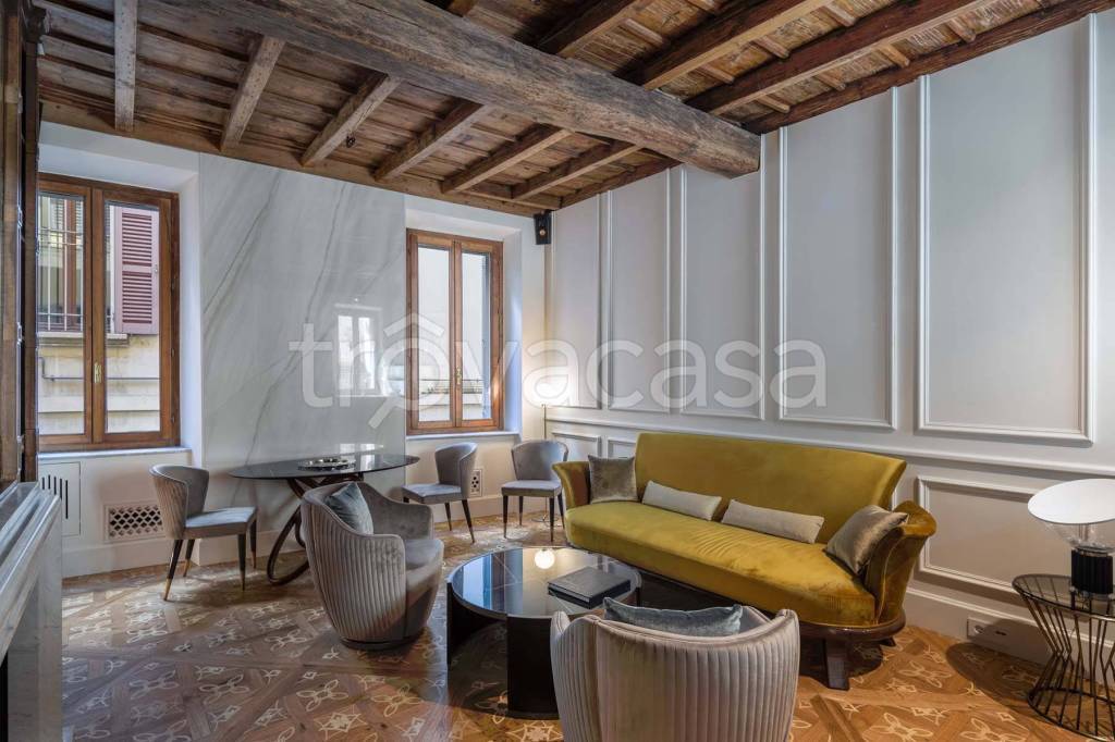appartamento in vendita a Milano in zona Brera