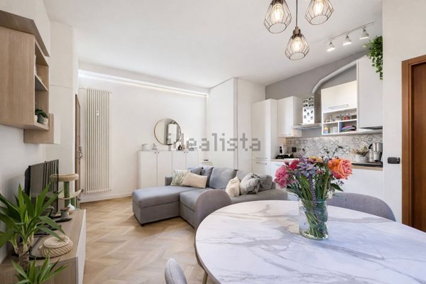 appartamento in vendita a Milano in zona Sempione