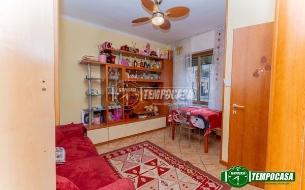 appartamento in vendita a Milano in zona Baggio