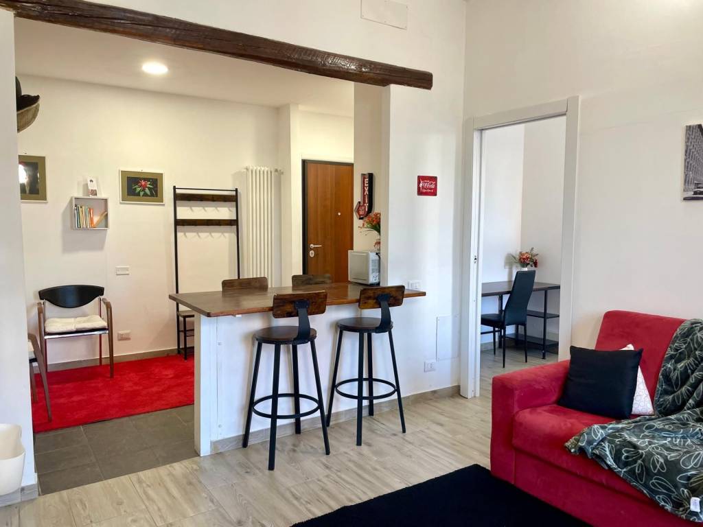 appartamento in vendita a Milano in zona Adriano