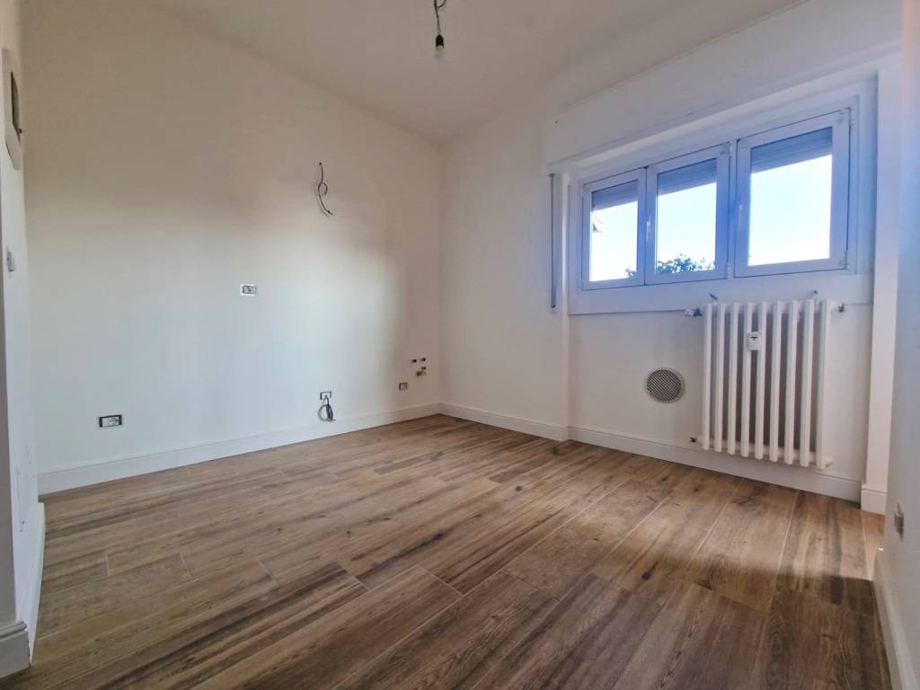 appartamento in vendita a Milano in zona Famagosta