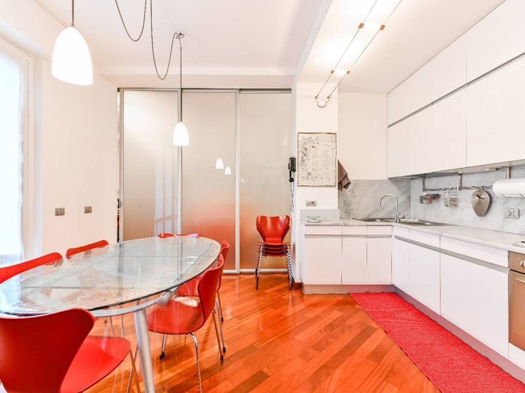 appartamento in vendita a Milano in zona Centro Direzionale