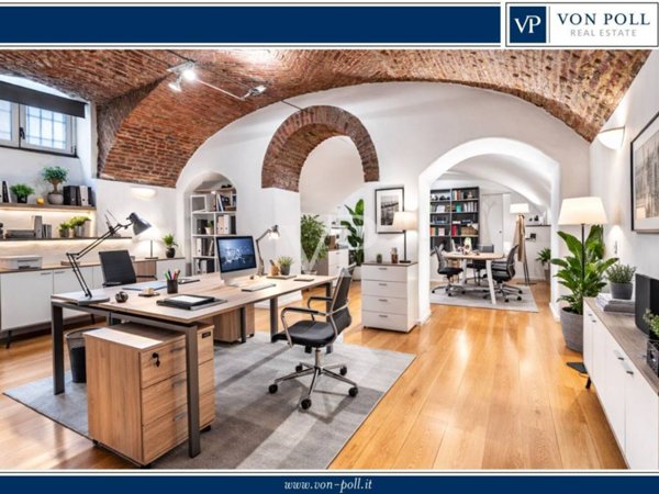 appartamento in vendita a Milano in zona Porta Ticinese