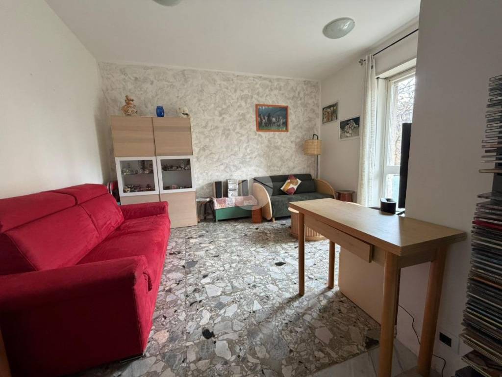 appartamento in vendita a Milano in zona Famagosta