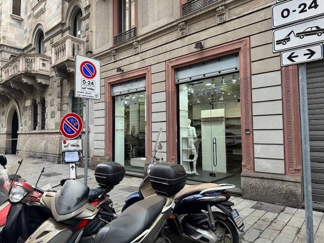 negozio in vendita a Milano in zona Centro Direzionale