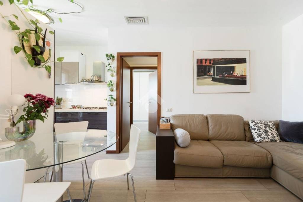appartamento in vendita a Milano in zona Solari