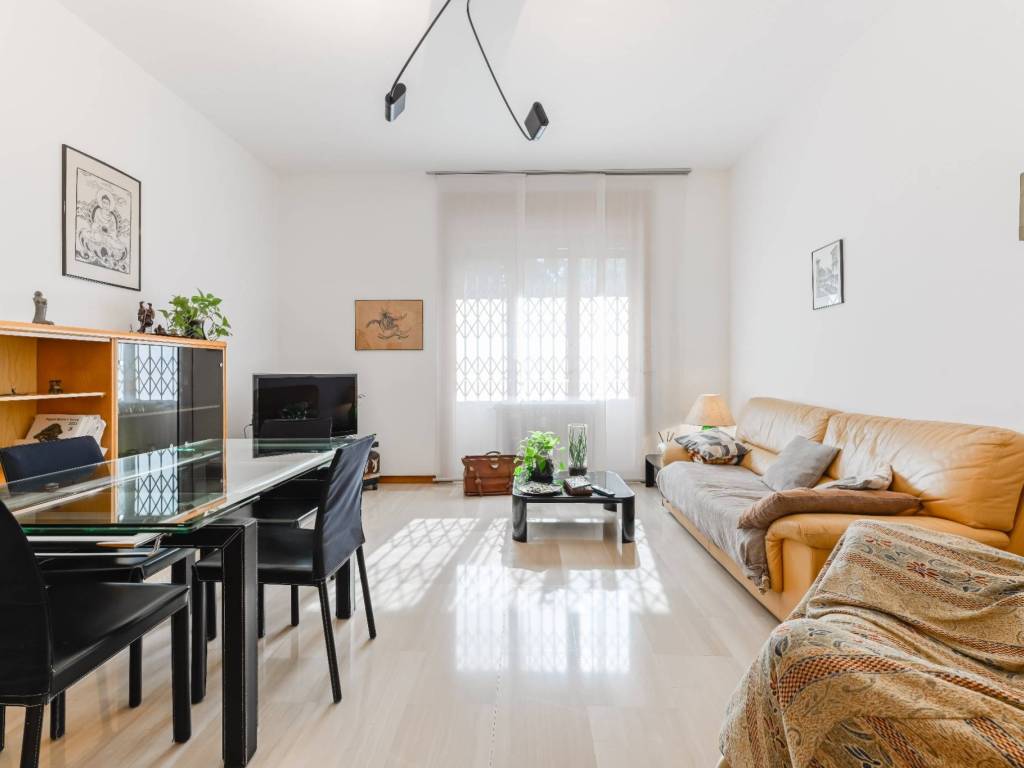 appartamento in vendita a Milano in zona Niguarda