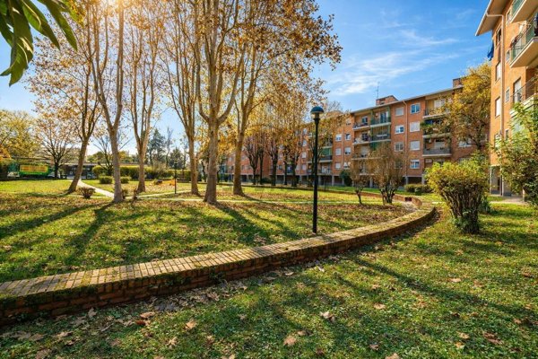 appartamento in vendita a Milano in zona Niguarda