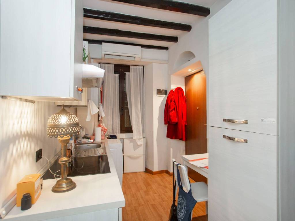 appartamento in vendita a Milano in zona Porta Venezia