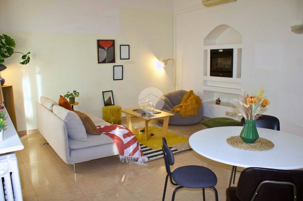 appartamento in vendita a Milano in zona Isola