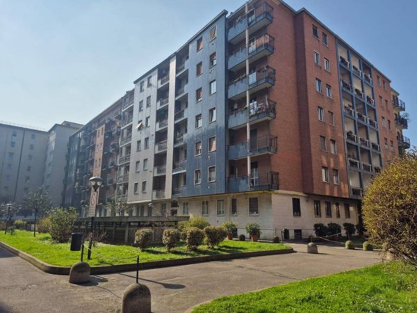 appartamento in vendita a Milano in zona Trenno