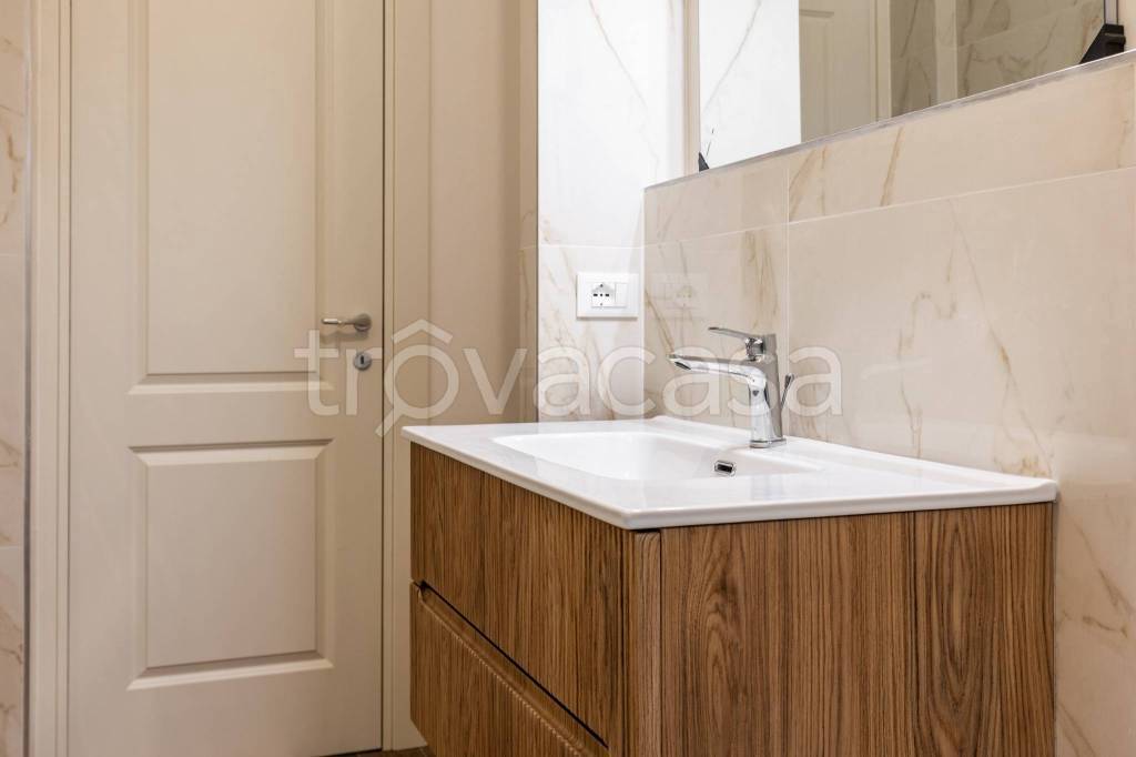 appartamento in vendita a Milano in zona Corvetto