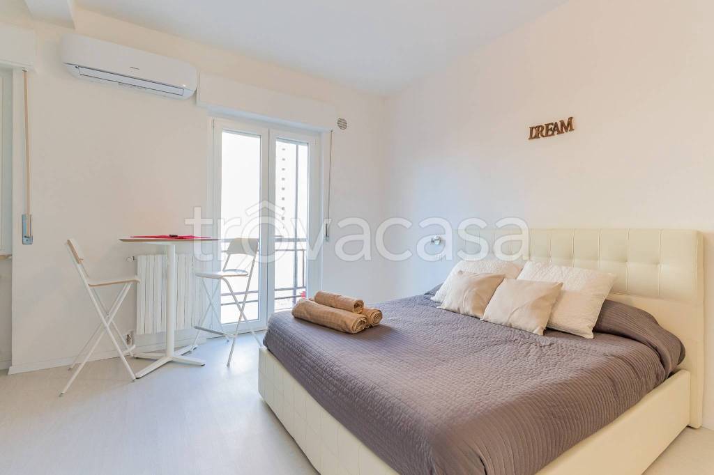 appartamento in vendita a Milano in zona Corvetto